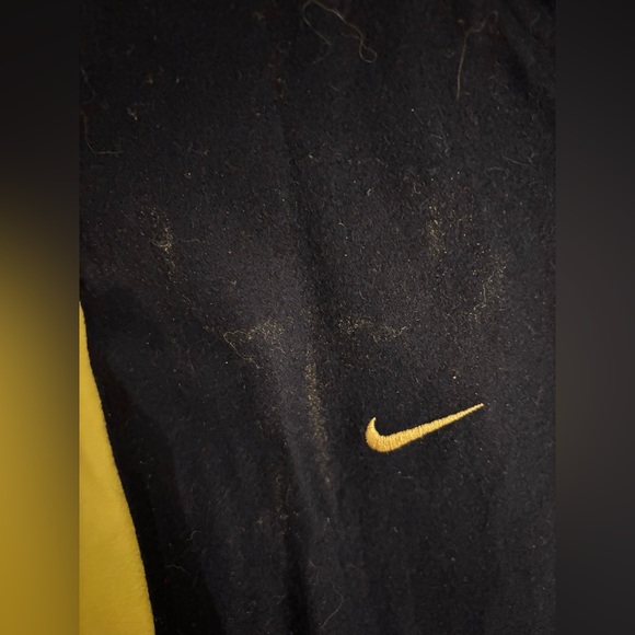 Retro Toronto Maple Leafs Reversible Nike Varsity Bomber Winter Jacket Kids - Picture 6 of 6